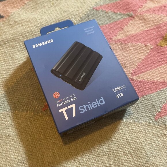Samsung T7 Shield Portable SSD 4TB Black *Brand New Factory Sealed*